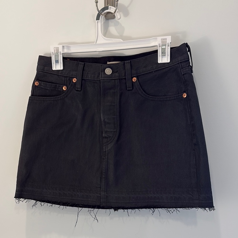 Levi's Black Frayed Mini Skirt